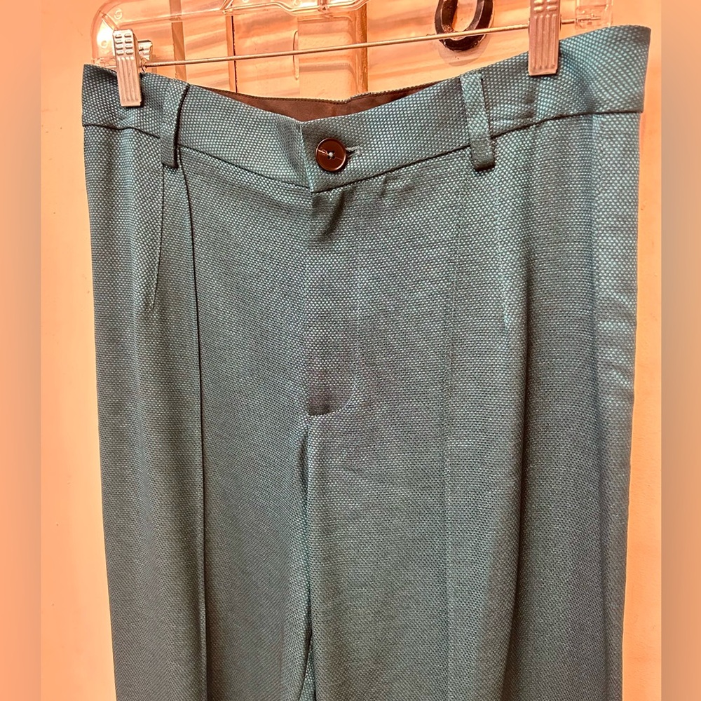 Current air suite, In unique blue color in medium size